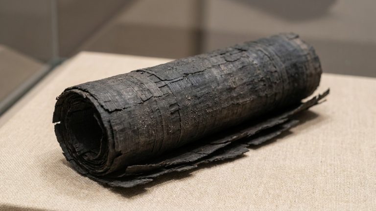 We Thought a Charred Scroll Was Lost Forever — What We Read Inside Without Unrolling It Fits in 2,000 Characters