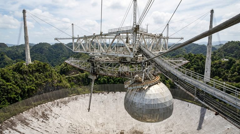 We Thought This 305-Metre Indestructible Mirror Would Stand—What Knocked It Down in 30 Seconds Was Neither Wind nor Rust