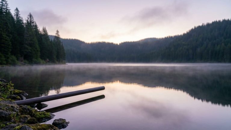 Hundreds of Thousands of Tons of Invisible Gas Beneath Lake Nyos: The Night It All Rose to the Surface, No One Woke Up