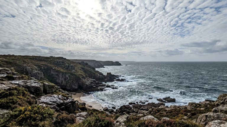 Is This Sky Pattern Known to Sailors Really Predict Rain Within 24 Hours?
