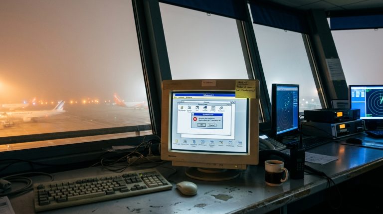 Orly Blocks Thousands on Foggy Morning Using 1992 Windows 3.1 Runway Software