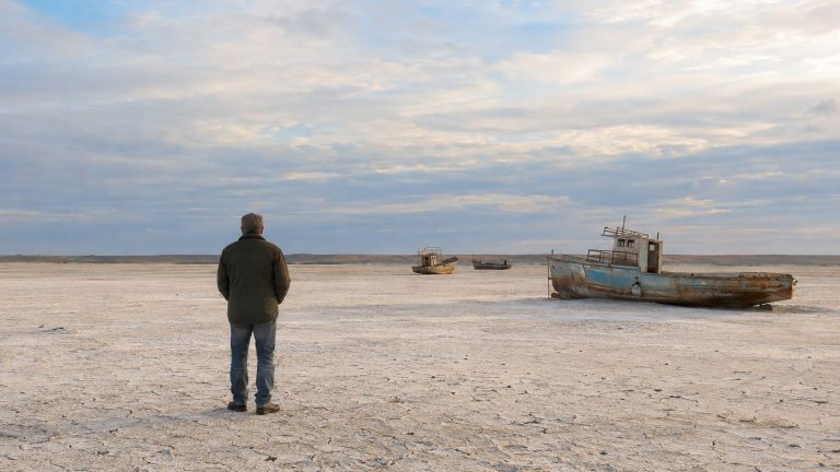 Heart of Central Asia: 27,000-Square-Kilometer Salt Steppe Receded by Water, Never Cultivated