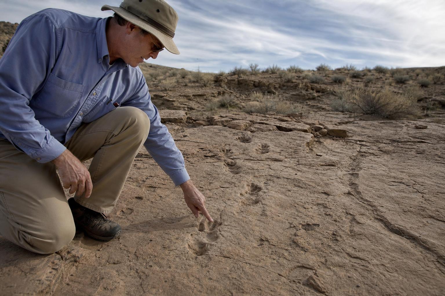 Footprints in the New Mexico desert are 23 000 years old and according to the textbooks nobody should have been in America yet