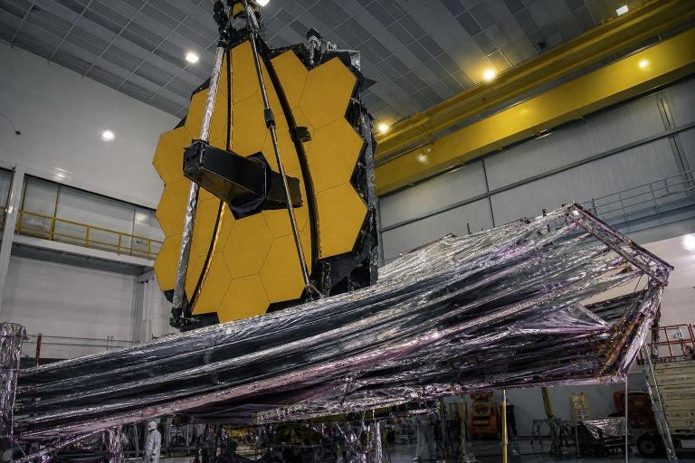 The James Webb telescope spotted Jupiter-sized objects drifting through Orion with no star and no model explains why 40 of them travel in pairs